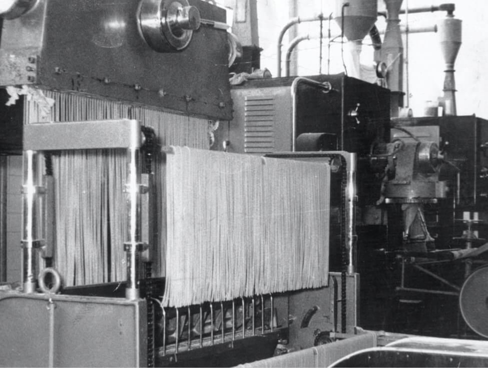 Fotografia Fabricación de pasta en la nueva unidad de fabricación de Londrina
