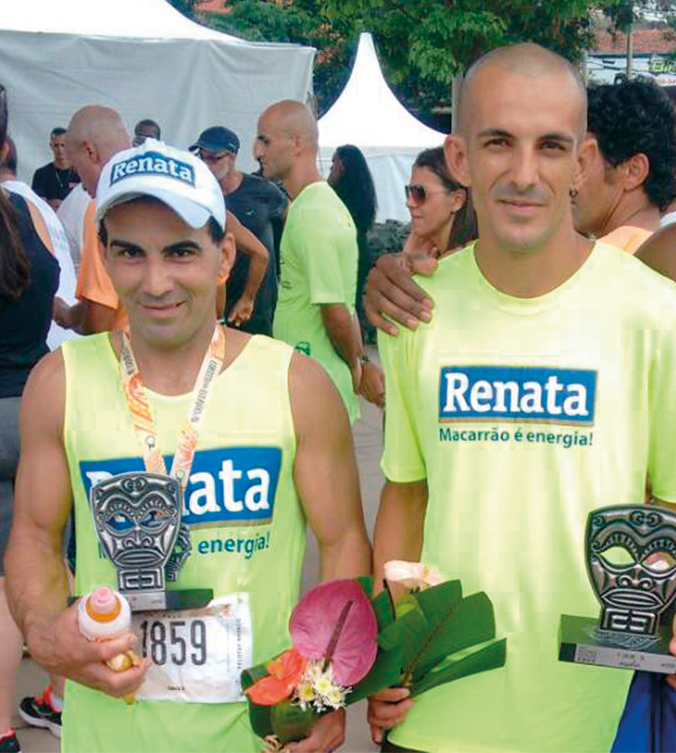 Josimar Ribeiro e Cristiano Viana, atletas de destaque, simbolizam a busca pela excelência, representando a Selmi em competições nacionais.